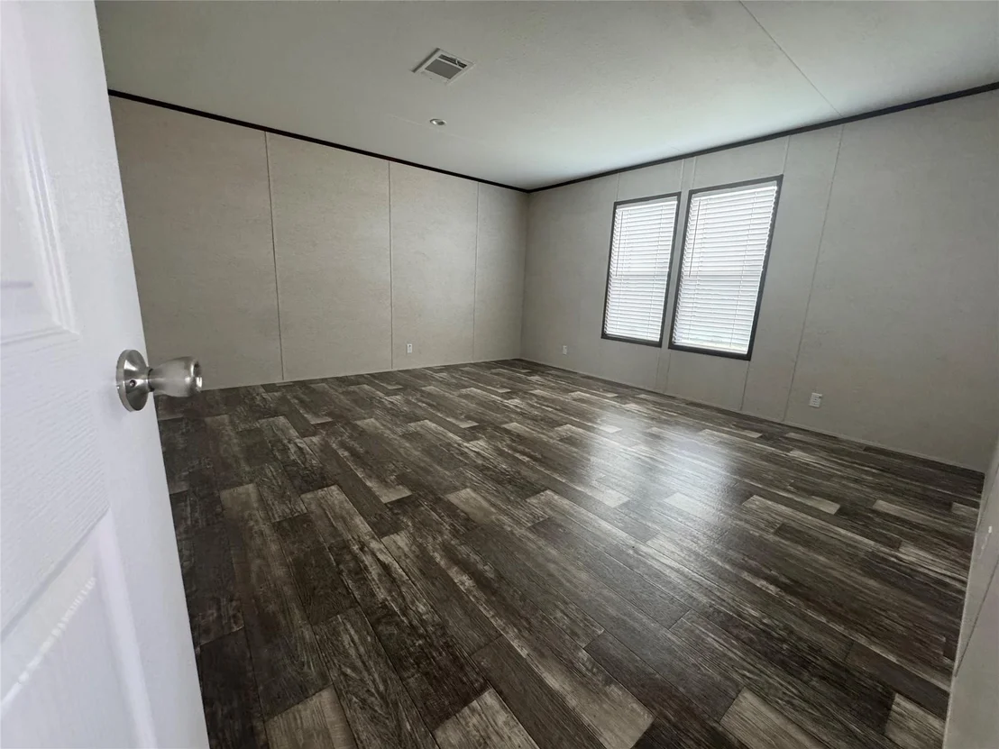 Photo of 1304 Saddleback Drive
