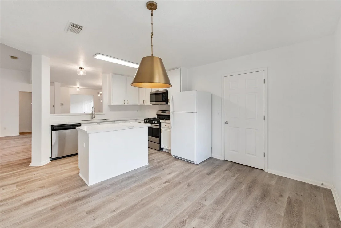 Photo of 31115 Perlican Drive