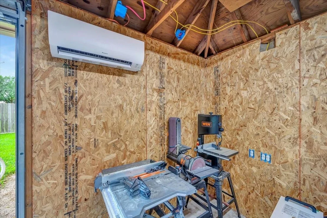 Photo of 15110 Greenleaf Lane