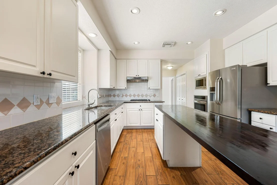 Photo of 303 S Cypress Estates Circle
