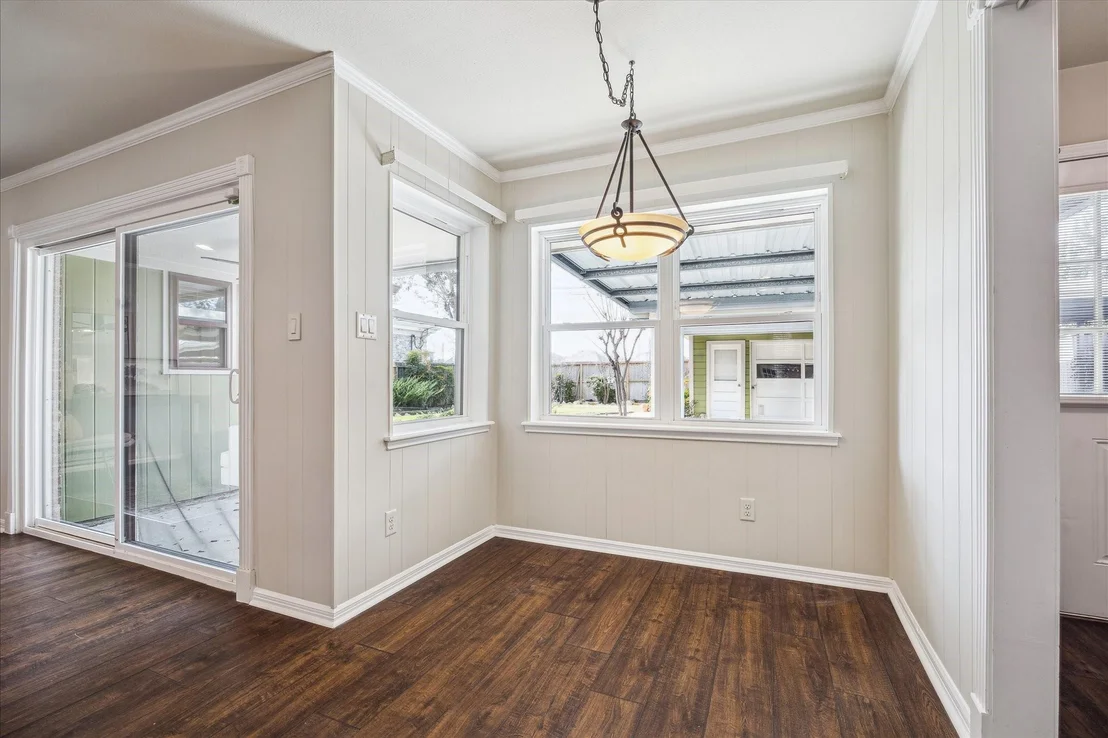 Photo of 1251 Clovis