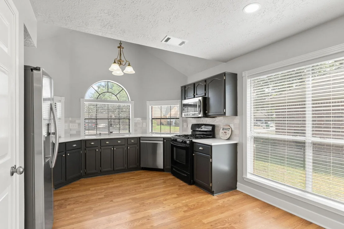 Photo of 21323 Deerhaven Drive