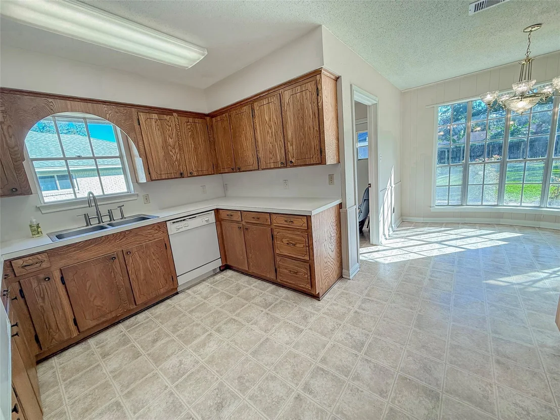 Photo of 104 Iris Street