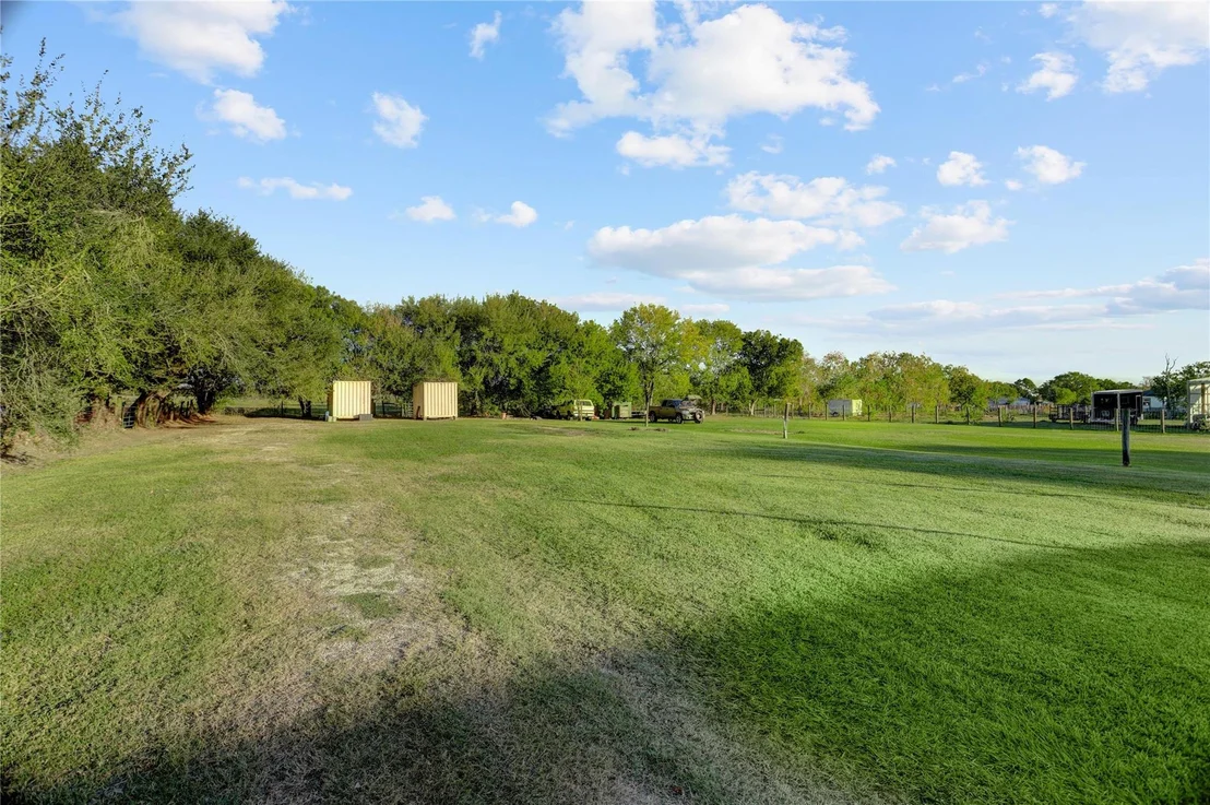 Photo of 2075 Lomax School Road