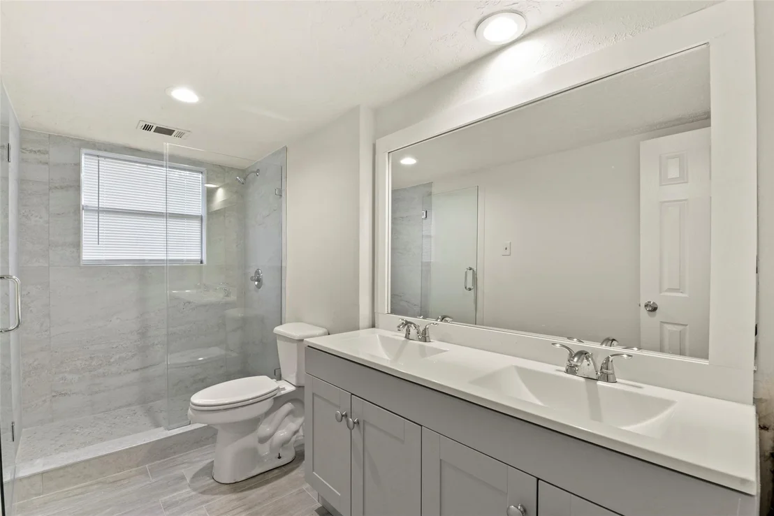 Photo of 207 Willowick Drive