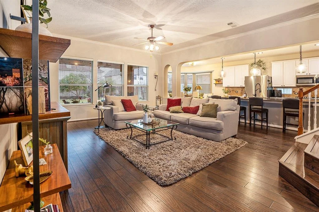 Photo of 601 White Oak Pointe