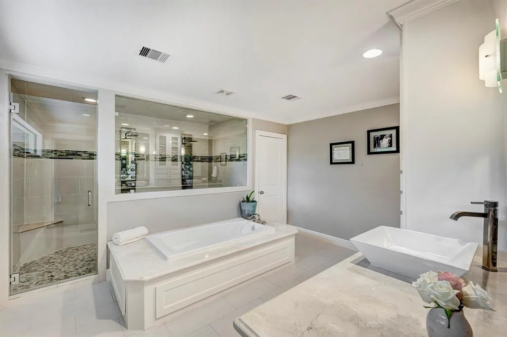 Photo of 5631 Benning Drive