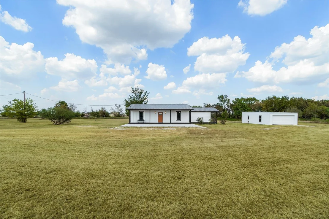 Photo of 21113 Harrison Drive