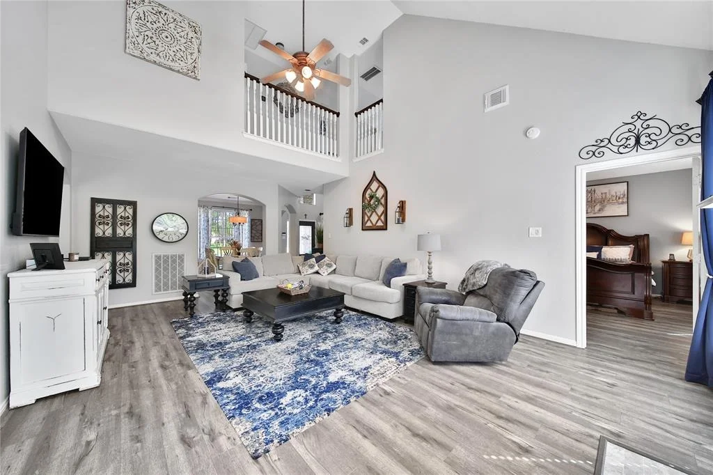 Photo of 15811 Chapel Lake Drive