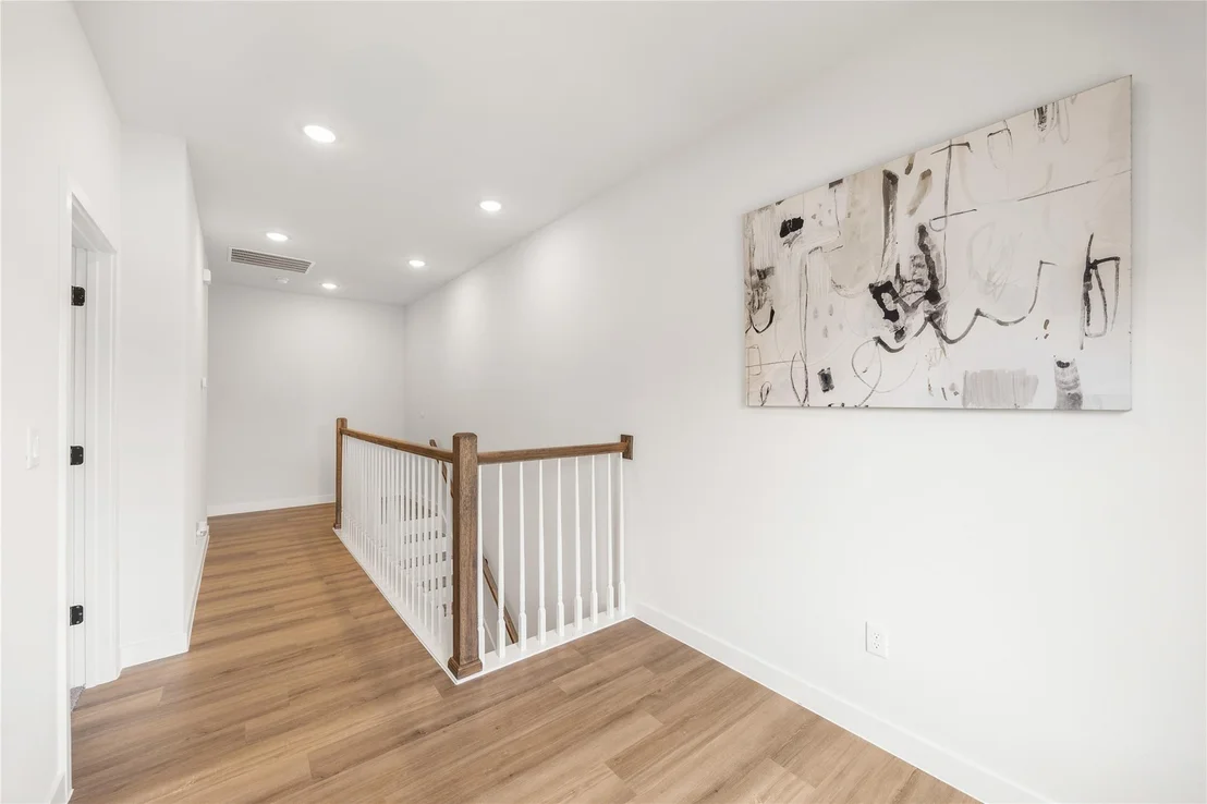 Photo of 11619 Waldemar Drive