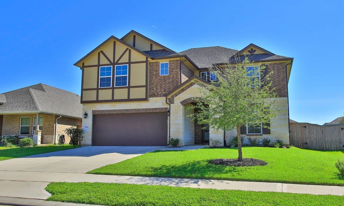 Photo of 7050 Lauren Oak Drive