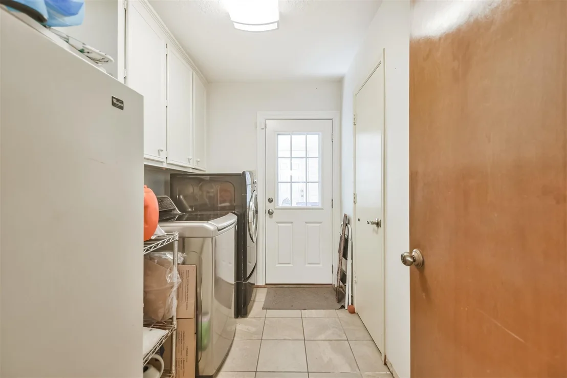 Photo of 1602 N Hollow Drive
