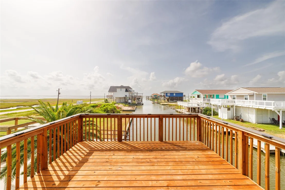 Photo of 708 Dolphin Dr
