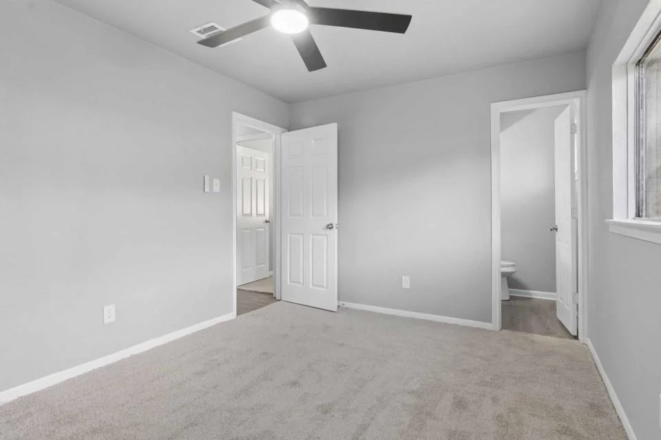 Photo of 7207 Pinehook Lane