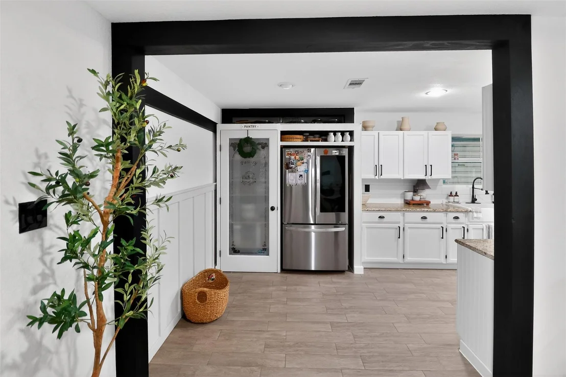 Photo of 8935 Glen Shadow Drive