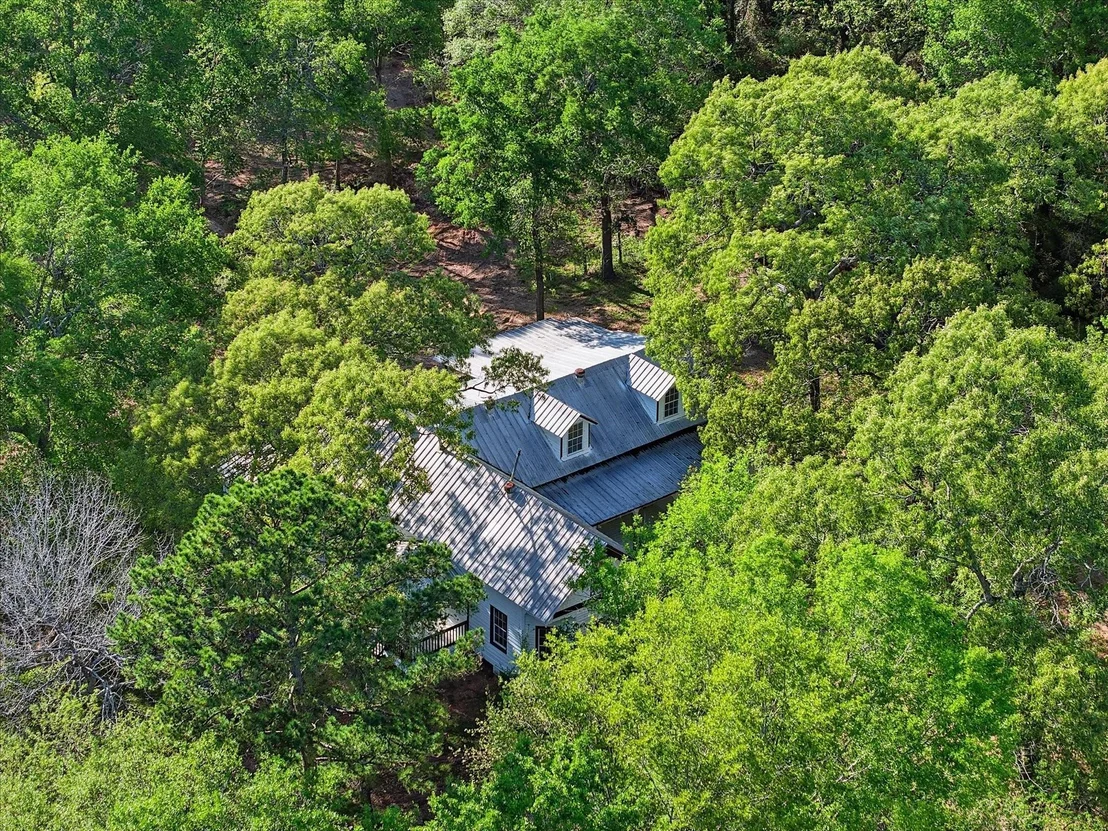 Photo of 16958 Cedar Road