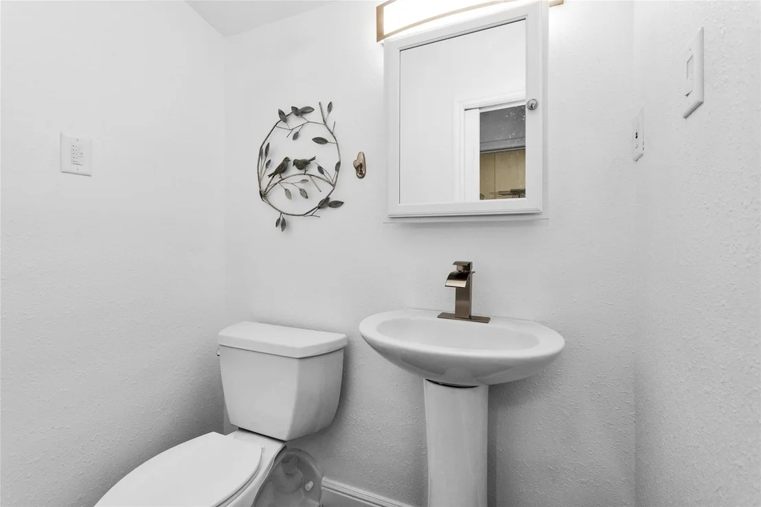 Photo of 5721 Cessna Drive