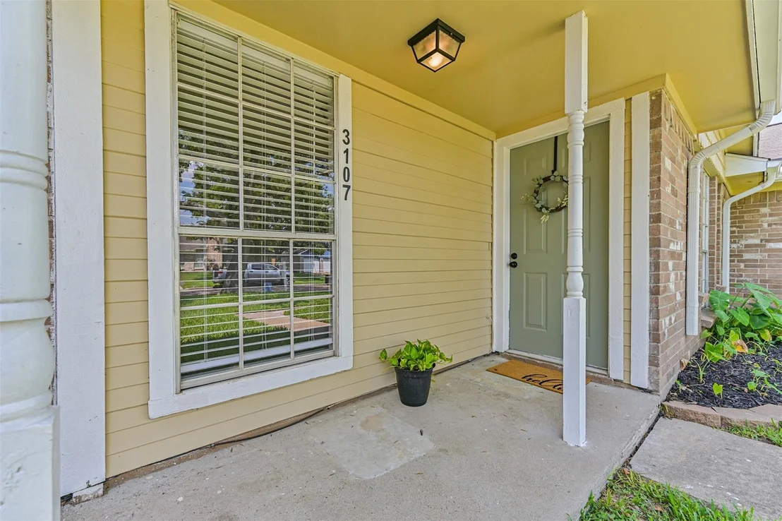 Photo of 3107 Deer Trail Drive
