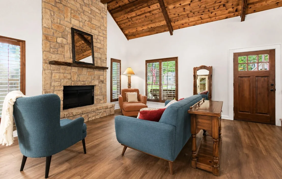 Photo of 312 Springwood Drive
