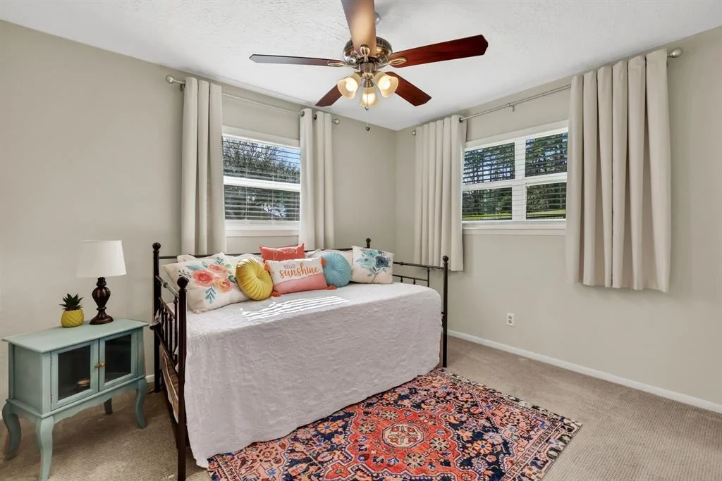 Photo of 255 Edgewater Way