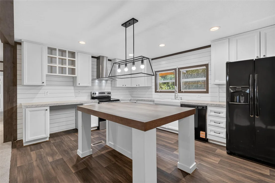 Photo of 1091 Harrell Road