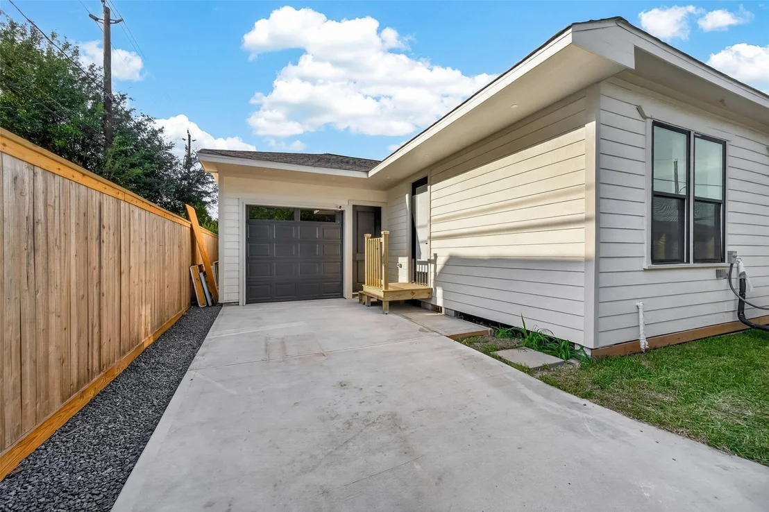Photo of 301 Vincent Street