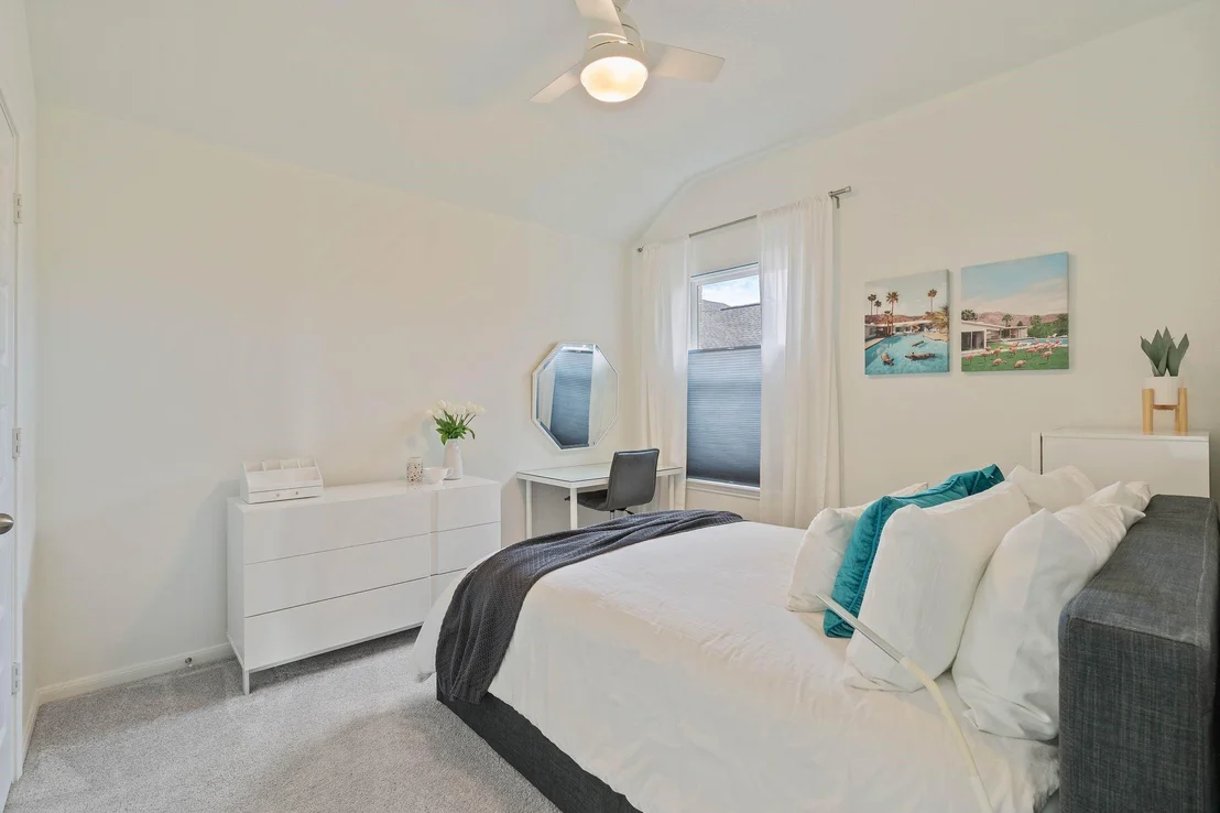 Photo of 122 N Winter Sunrise Circle