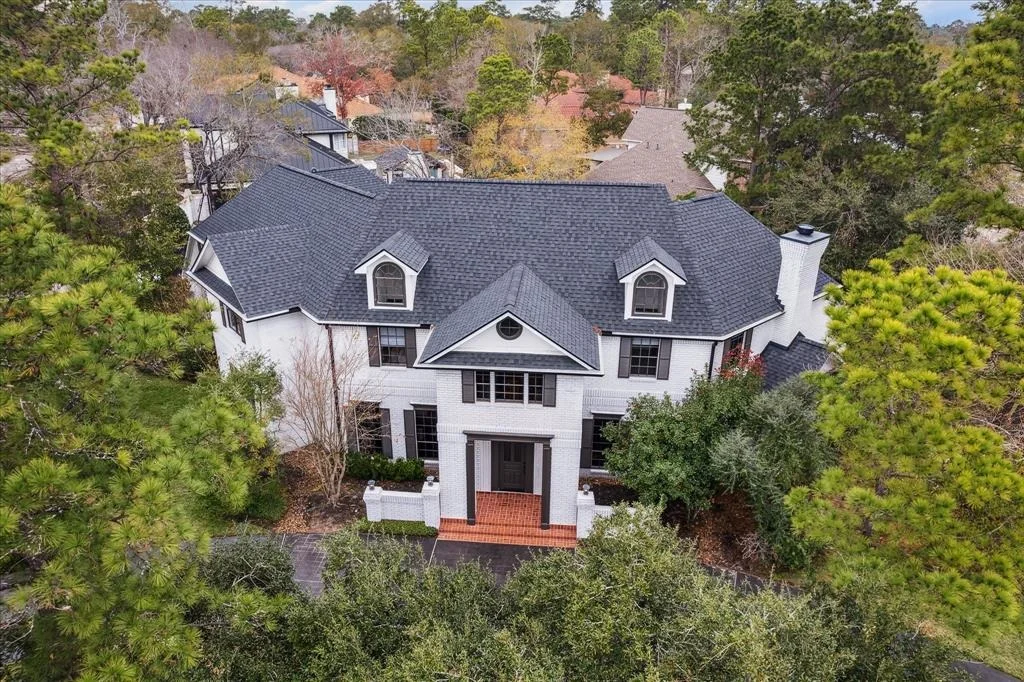Photo of 9 S Brokenfern Drive