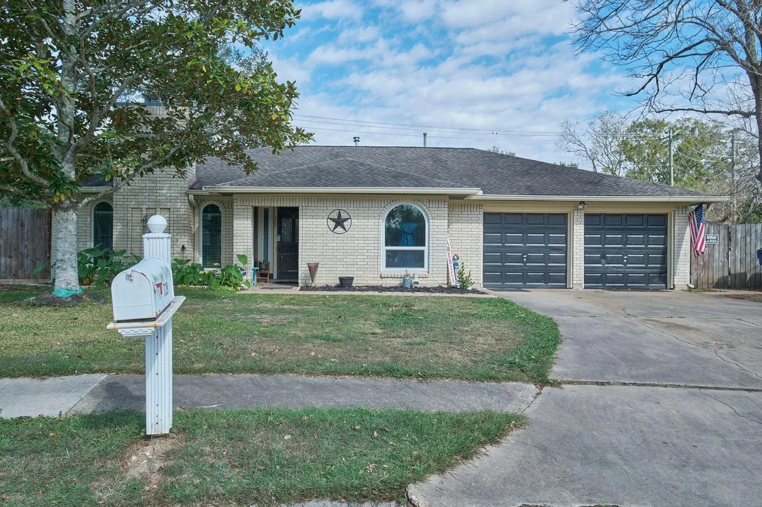 Photo of 729 Newman Street