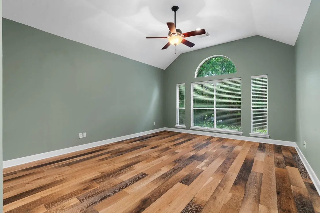 Photo of 117 Lake View Circle