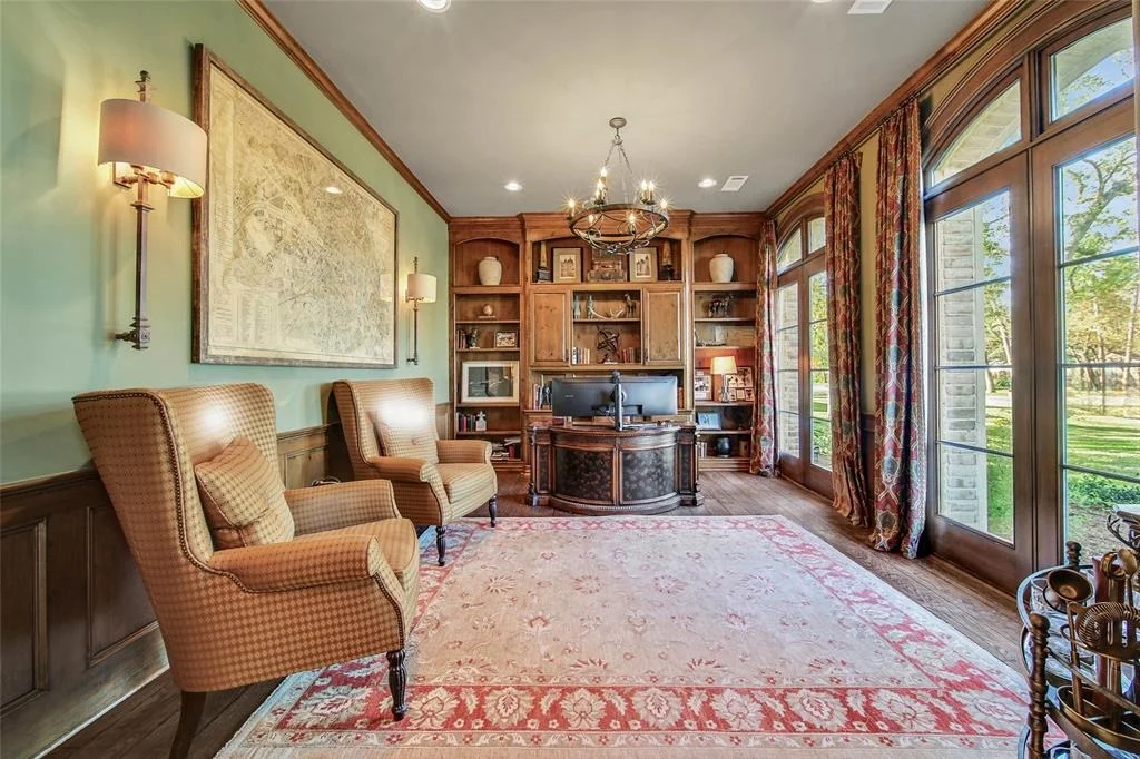 Photo of 306 Rainier Drive