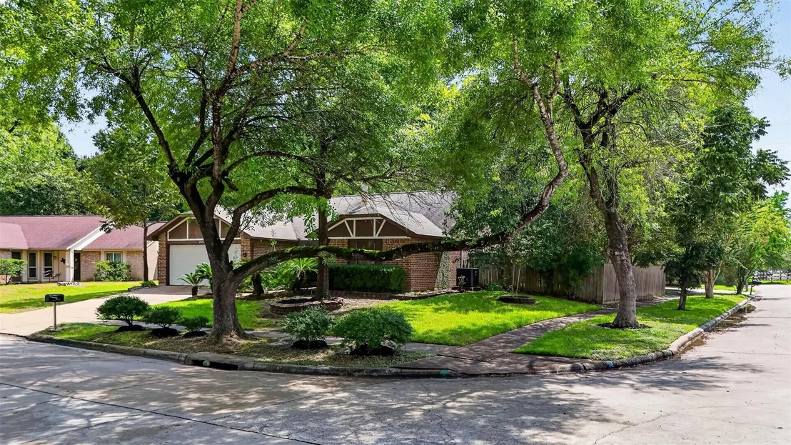 Photo of 22702 Melham Lane