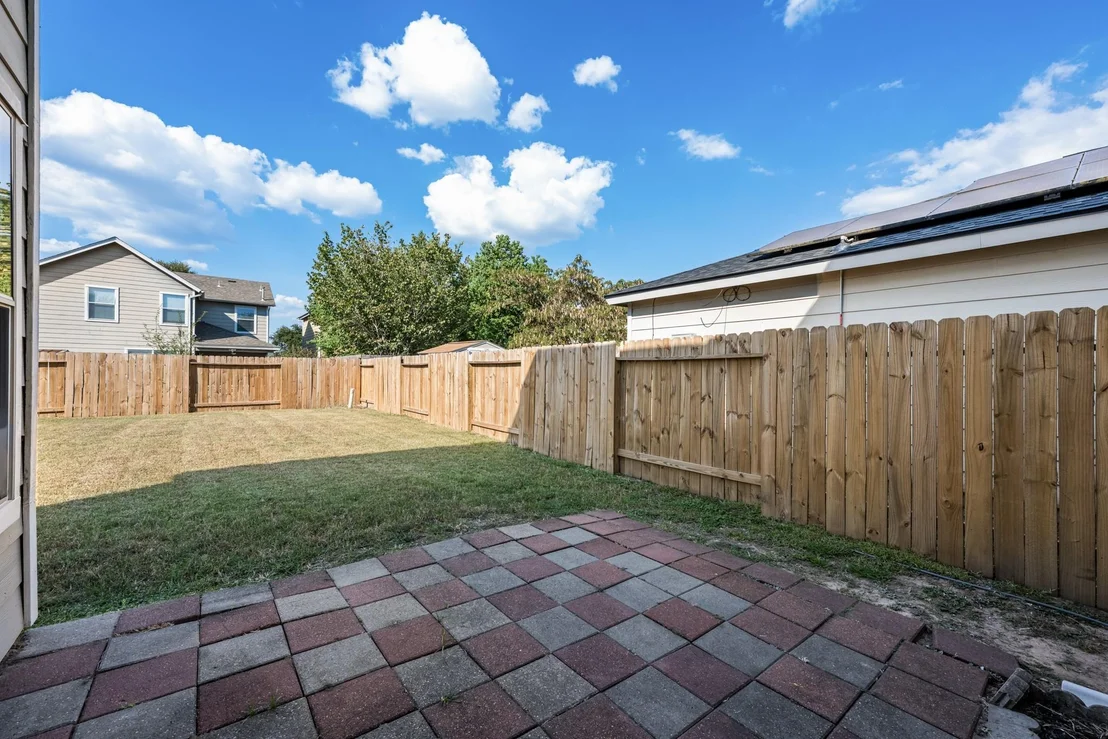 Photo of 11422 Log Cabin Lane