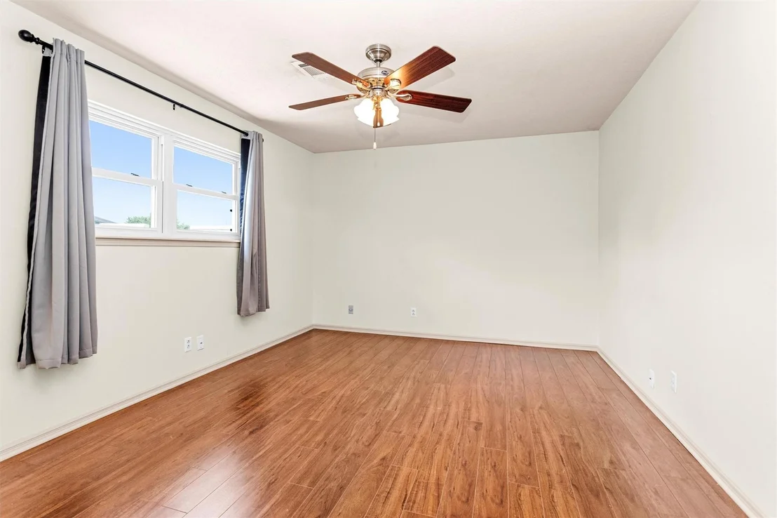 Photo of 8231 Glencliffe Lane