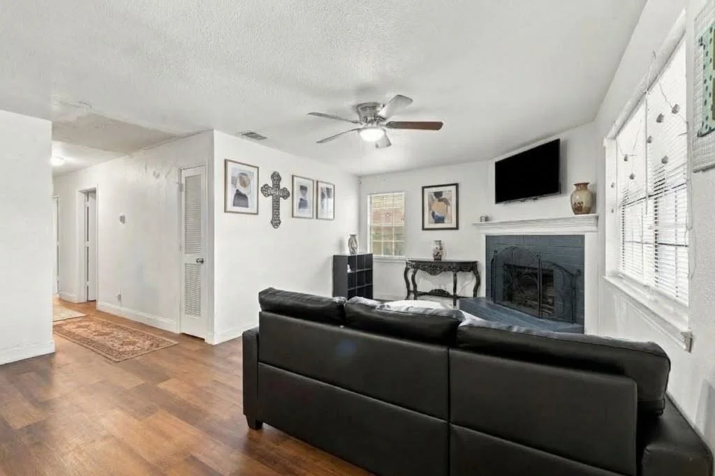 Photo of 13027 Mitchell Drive