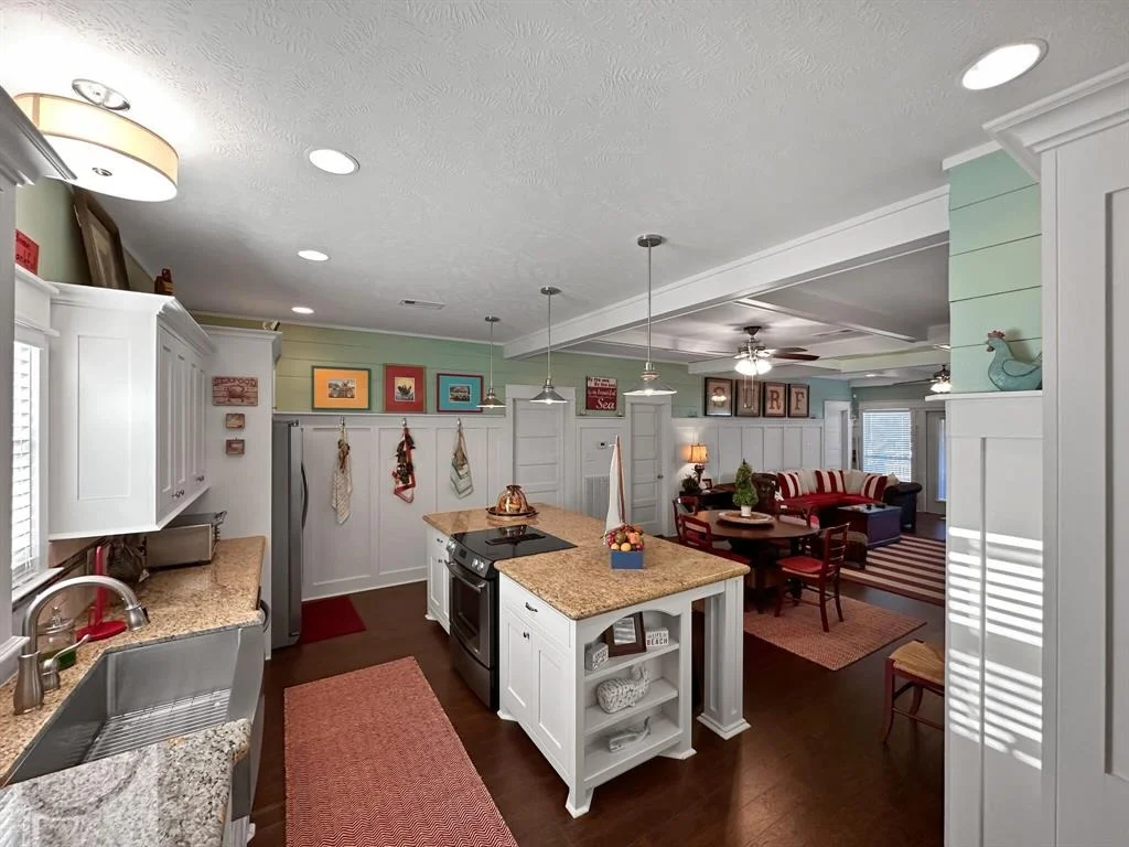 Photo of 883 Townsend Drive