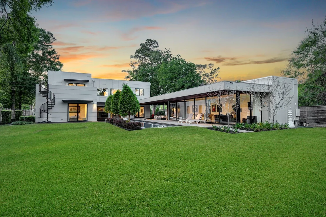 Photo of 8317 Hunters Creek Drive