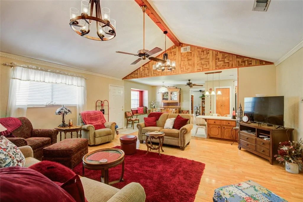 Photo of 95 Robinhood Lane