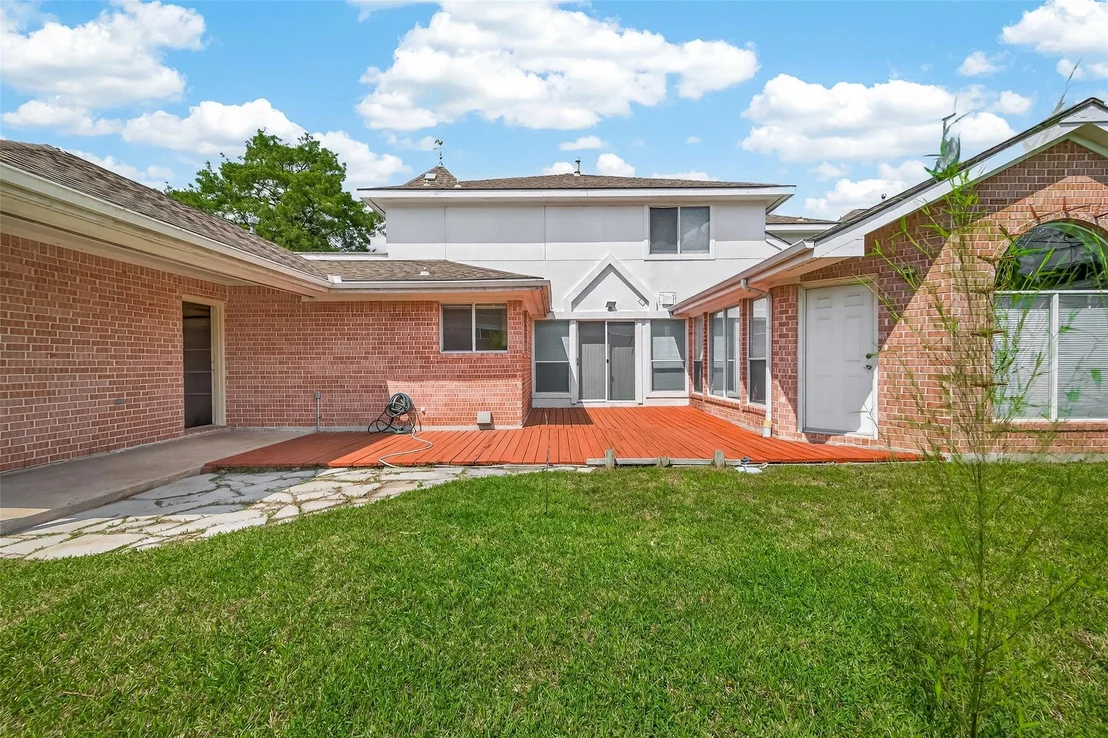 Photo of 5437 Loch Lomond Drive