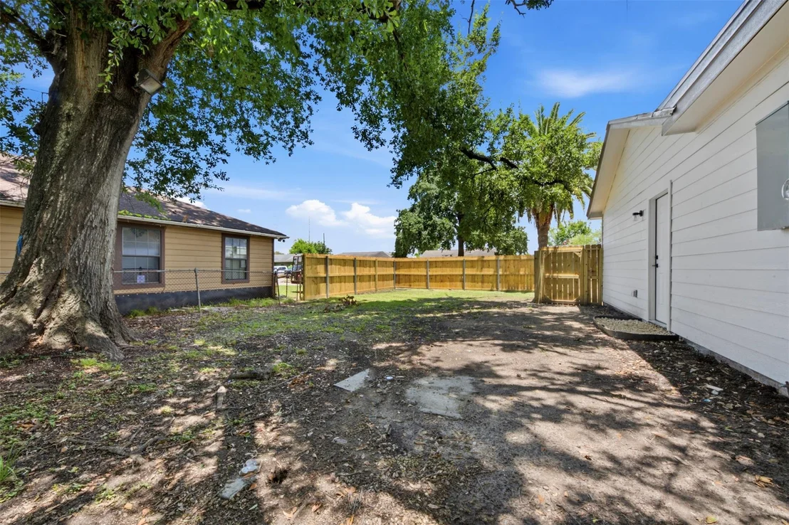 Photo of 102 Tilden Drive