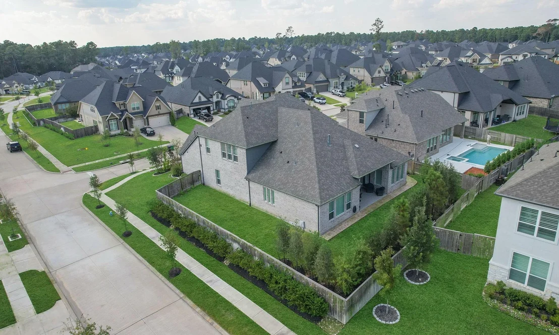 Photo of 902 Falcon Hollow Lane