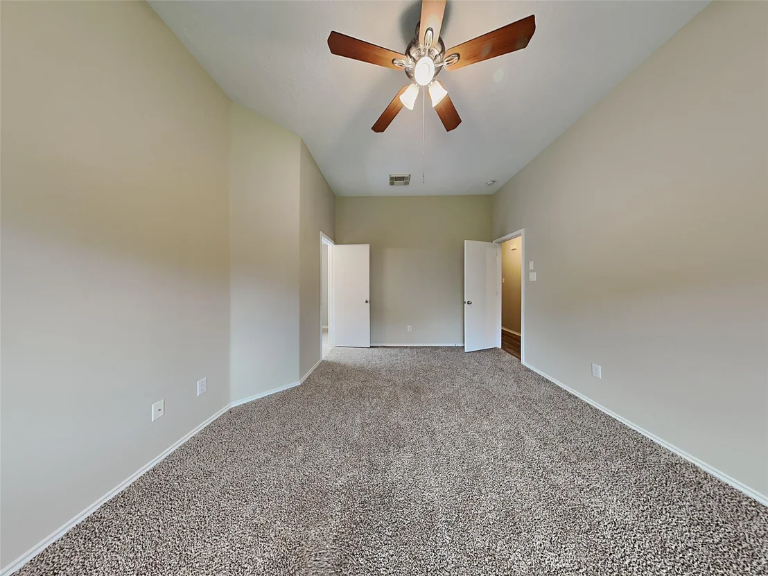 Photo of 911 Lancaster Lake Drive