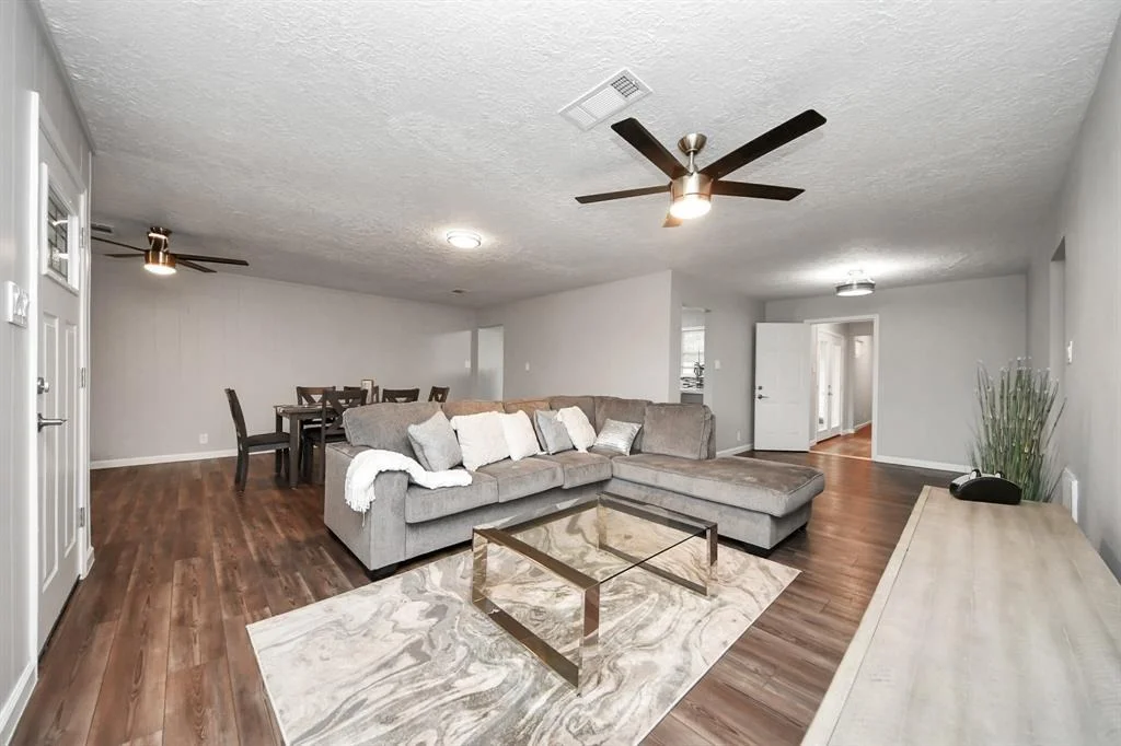 Photo of 3111 Tanglebriar Drive