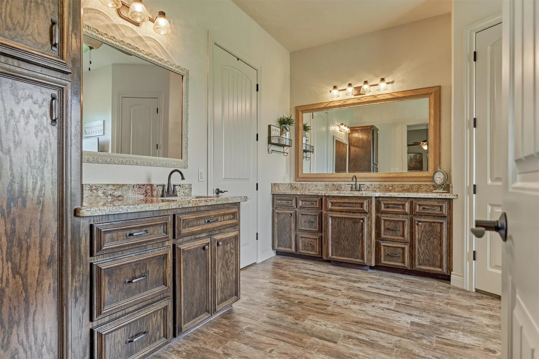 Photo of 106 Longhorn Loop