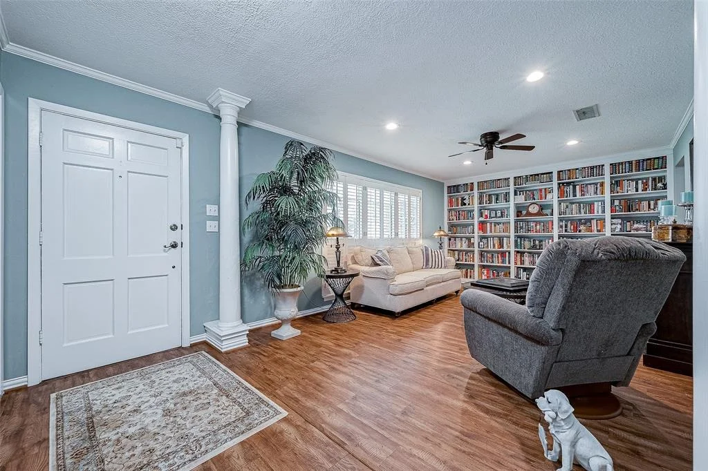 Photo of 312 Wildwood Lane
