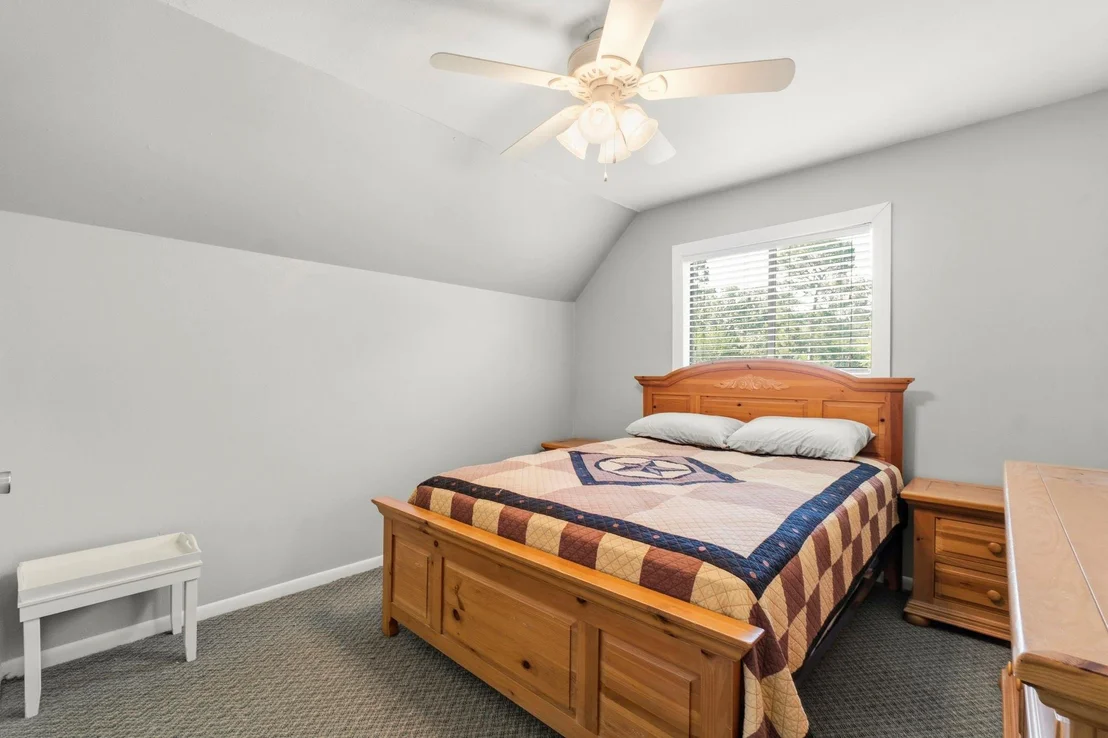 Photo of 109 Pine Needle Street