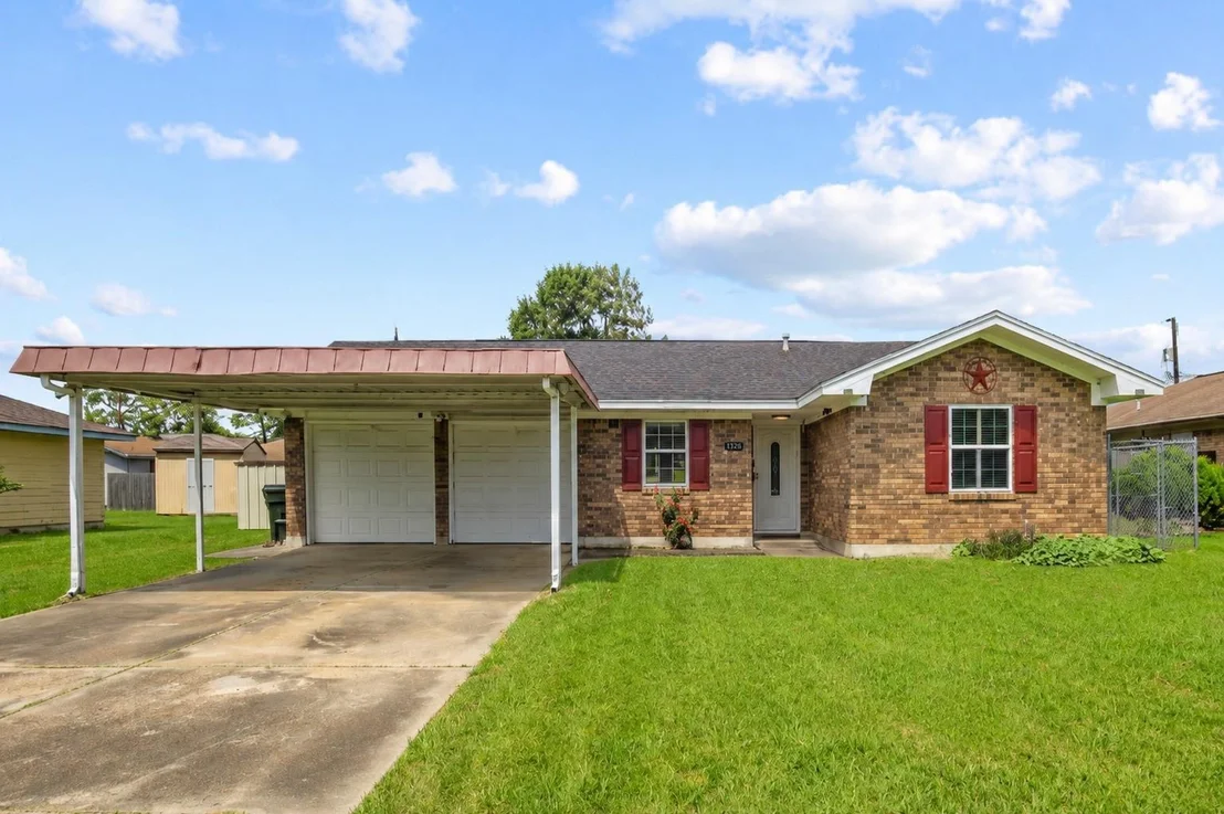 Photo of 1328 Vera Drive