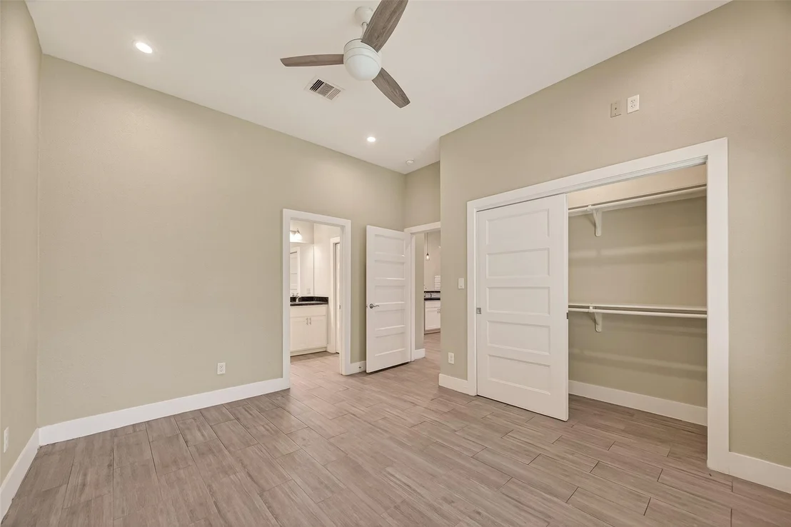 Photo of 920 Kellogg Street