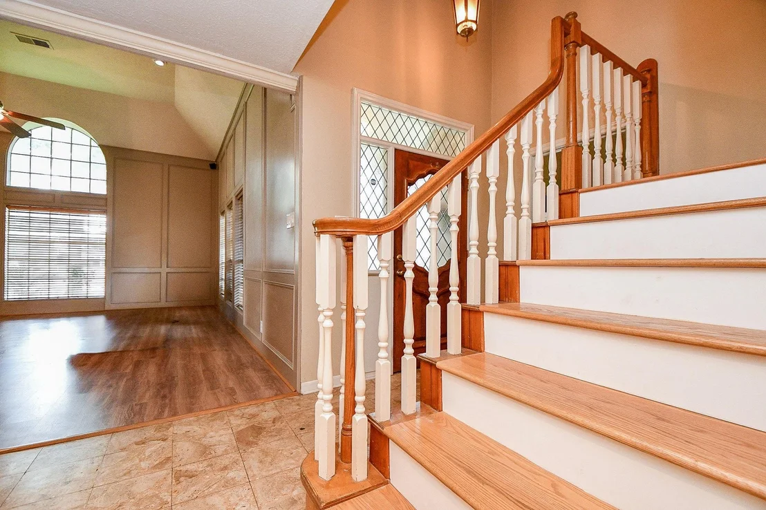 Photo of 1230 Crossfield Drive