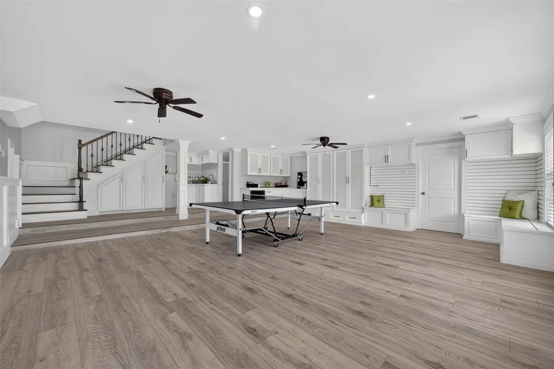 Photo of 139 Laurel Cove W